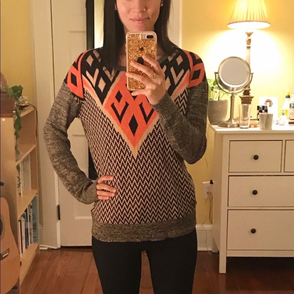 Urban Outfitters - stylish sweater